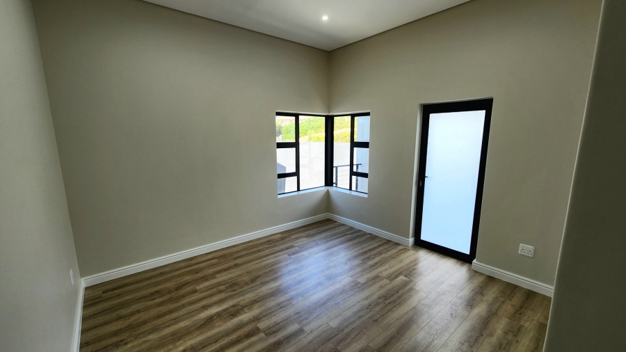 3 Bedroom Property for Sale in Hartenbos Heuwels Western Cape